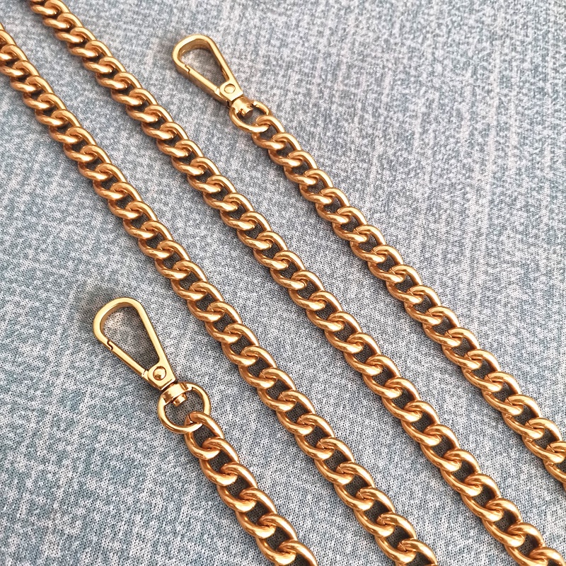 Thick gold discount chain bag strap