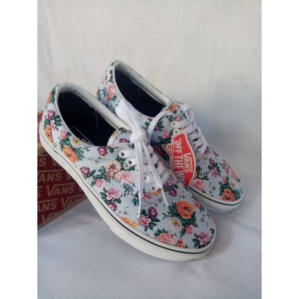 Vans era best sale garden floral