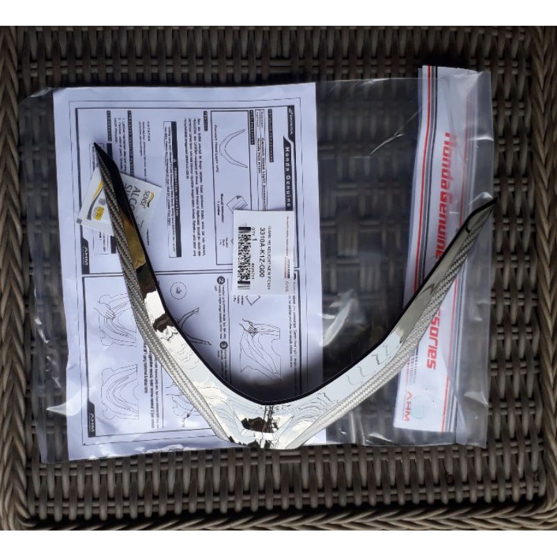 Garnish Headlights Honda PCX 160 2021 original AHM Headlights Shopee