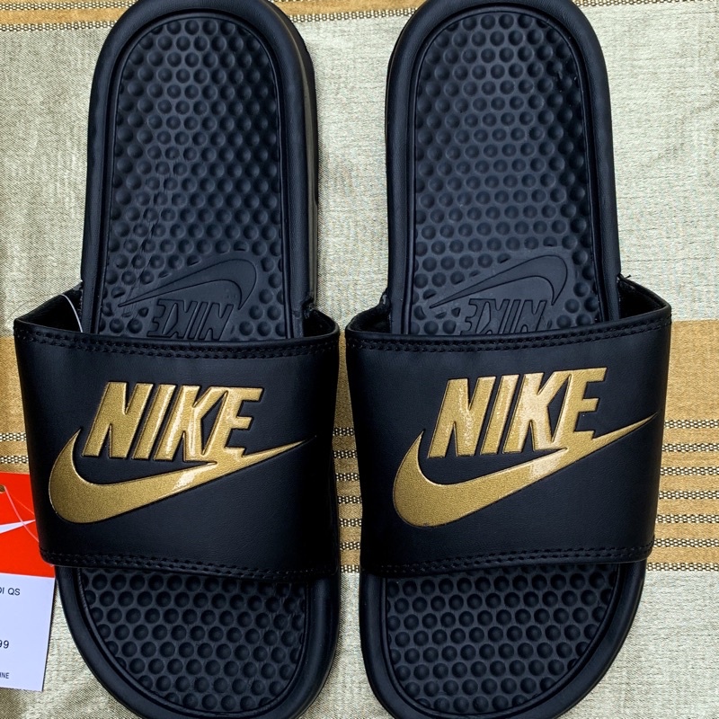 Black and gold mens nike online slides