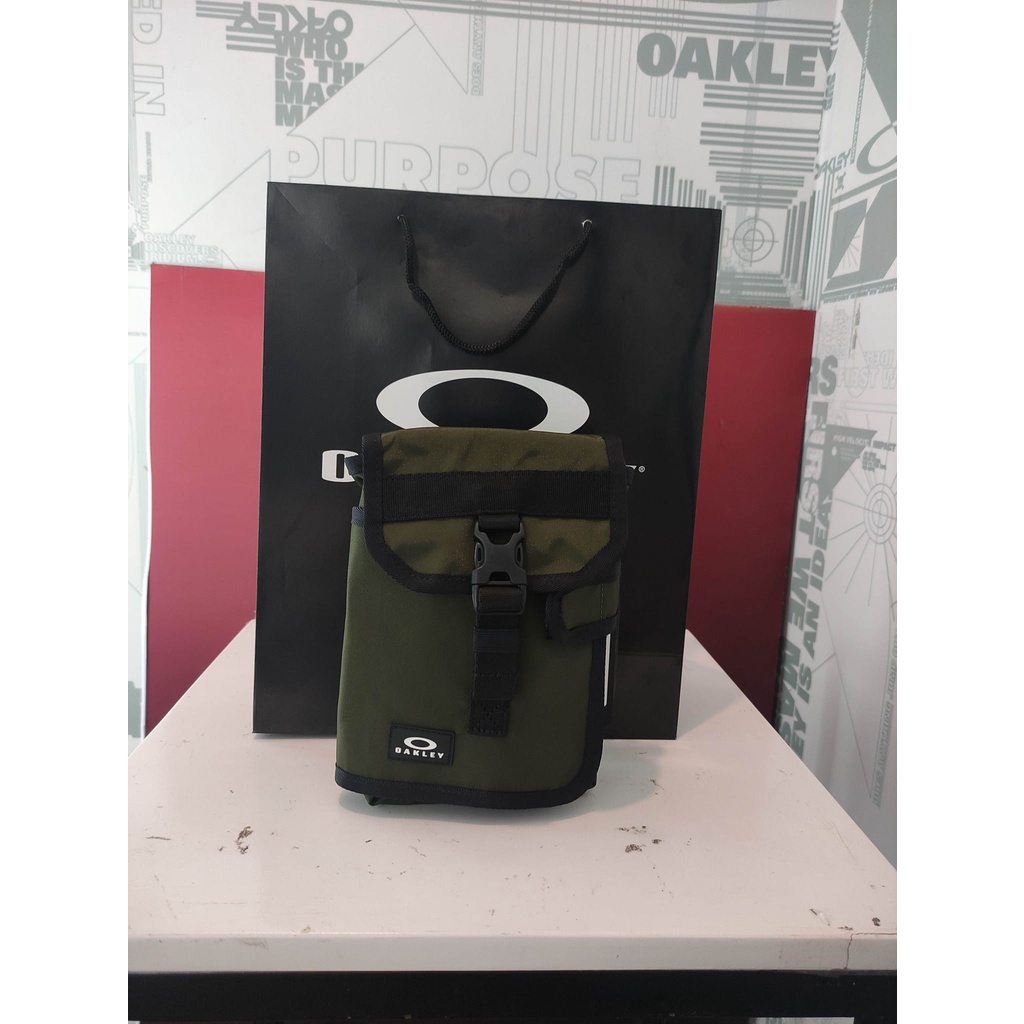 Oakley Clean Days Mini Shoulder Bag | Shopee Philippines