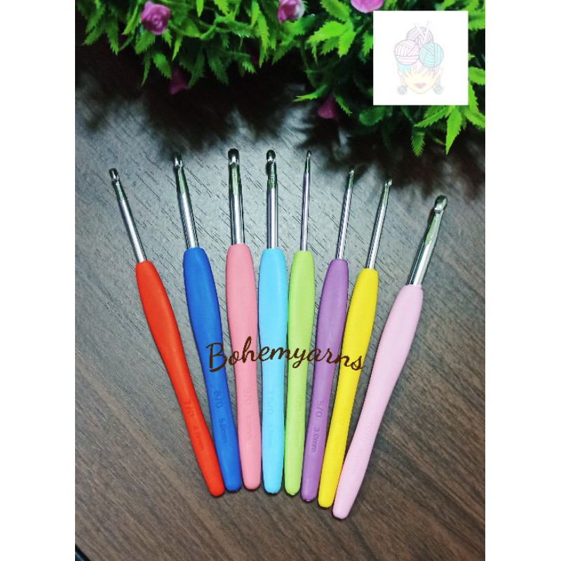 Soft Grip Aluminum Crochet Hook