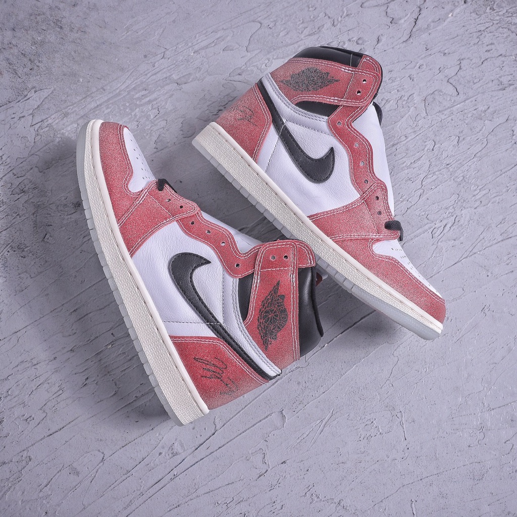 Nike Air Jordan 1 “Chicago” High Cut Basketball Shoes Casual Sneakers