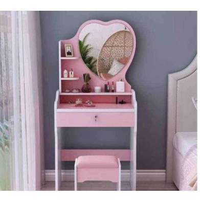 Heart shaped deals dresser table