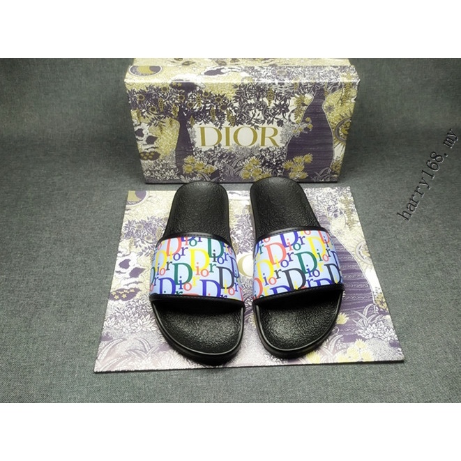 Dior pool online slides