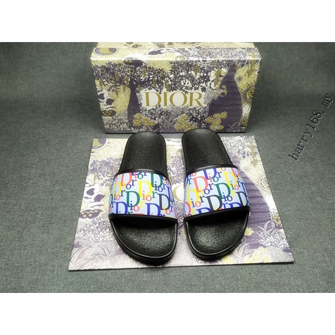 Dior pool online slides