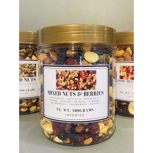 Mixed nuts and berries trail mix (500grams net weight per jar) ideal