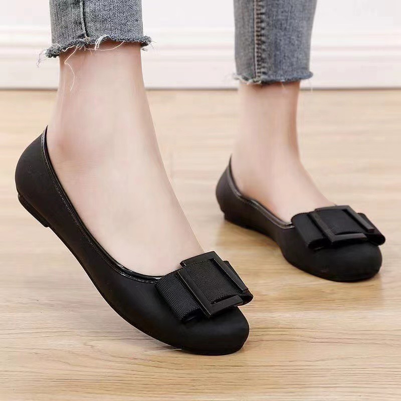 new fashion dolly shoes Korean version of the mouth single Jelly shoes Shopee Philippines