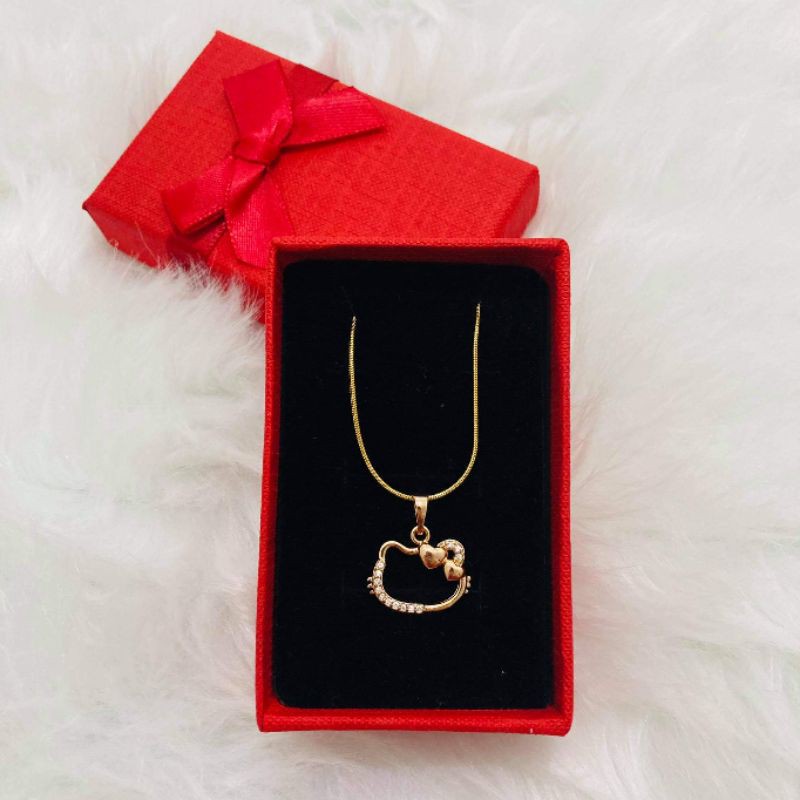 Hello kitty hot sale necklace gold