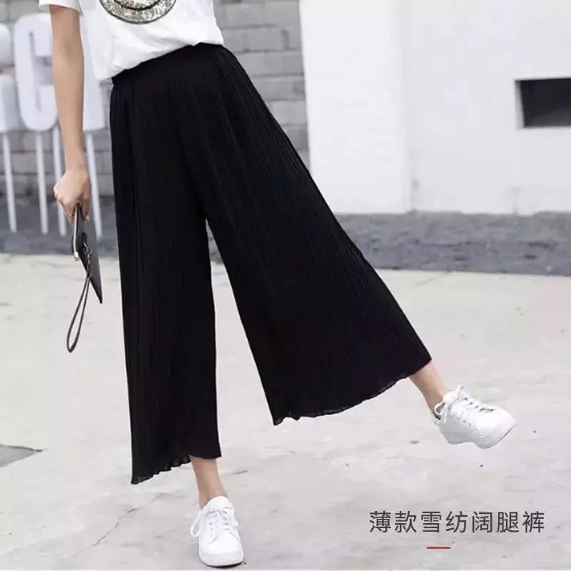 Black square hotsell pants outfit