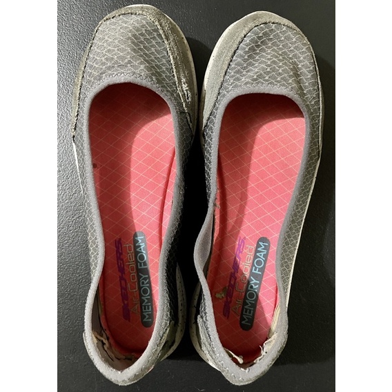 Skechers memory shop foam slip on