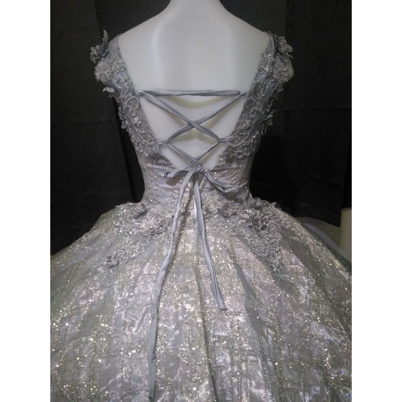 Silver gown for outlet debut