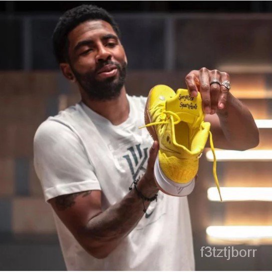 Kyrie irving hotsell basketball shoes spongebob