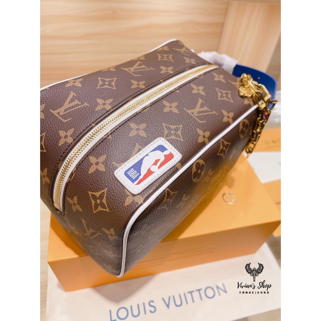 Louis Vuitton x NBA Cloakroom Dopp Kit MonogramLouis Vuitton x NBA  Cloakroom Dopp Kit Monogram - OFour