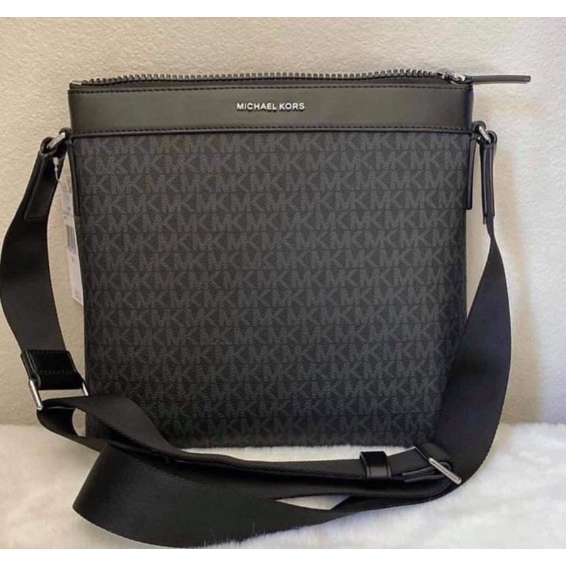 Michael kors best sale men's handbags