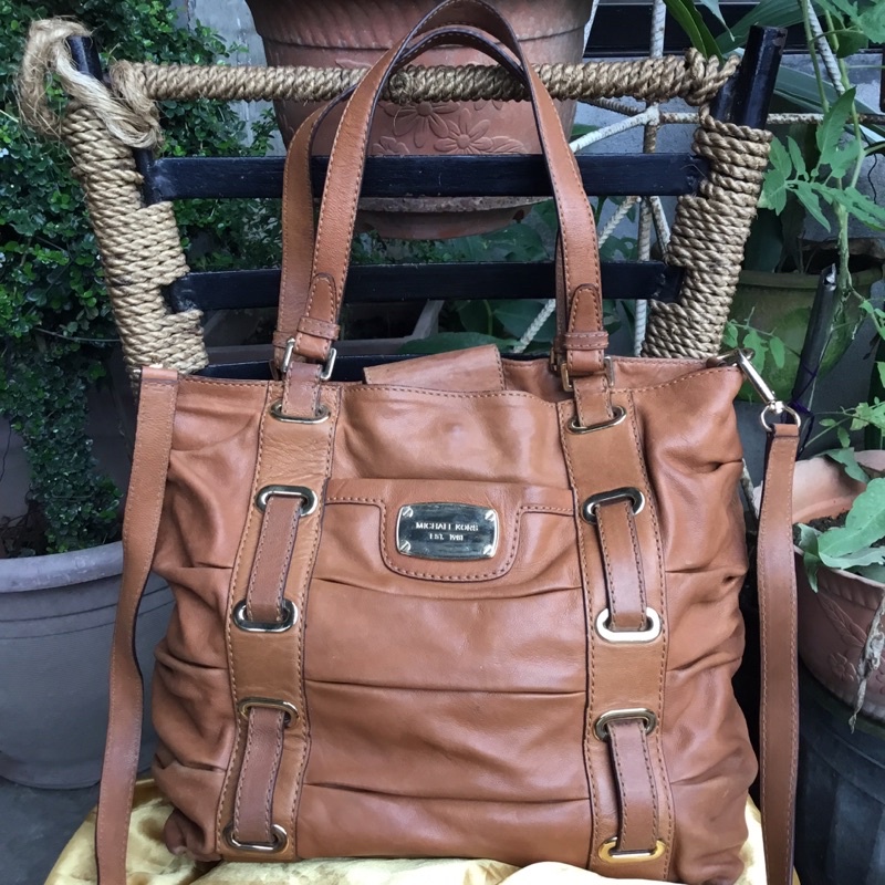 MICHAEL KORS SHOULDER BAG with sling With CODE Shopee Philippines