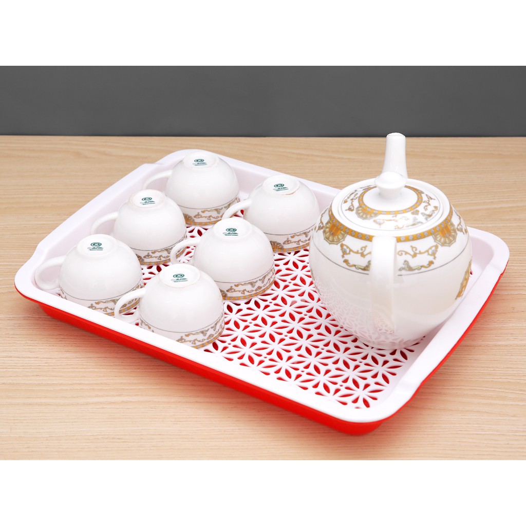 Compact and convenient personal plastic cup tray (random color ...