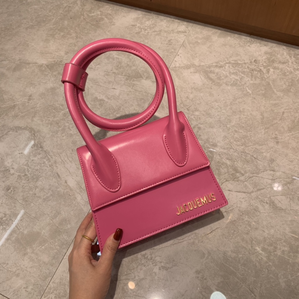 Jacquemus shoulder shoulder handbag cell phone bag women s commuter bag Shopee Philippines
