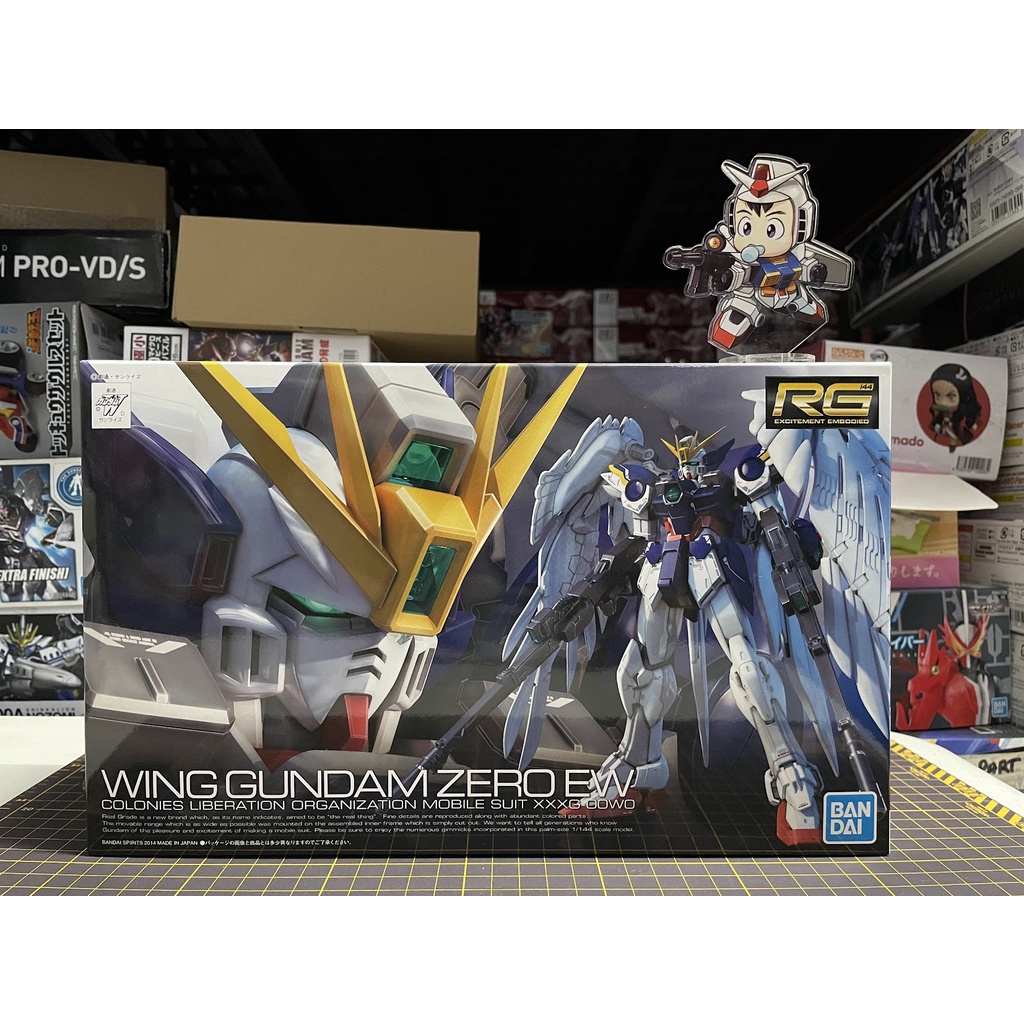 RG Real Grade - Box No. 17 - 1/144 Scale - Wing Gundam Zero Custom EW ...