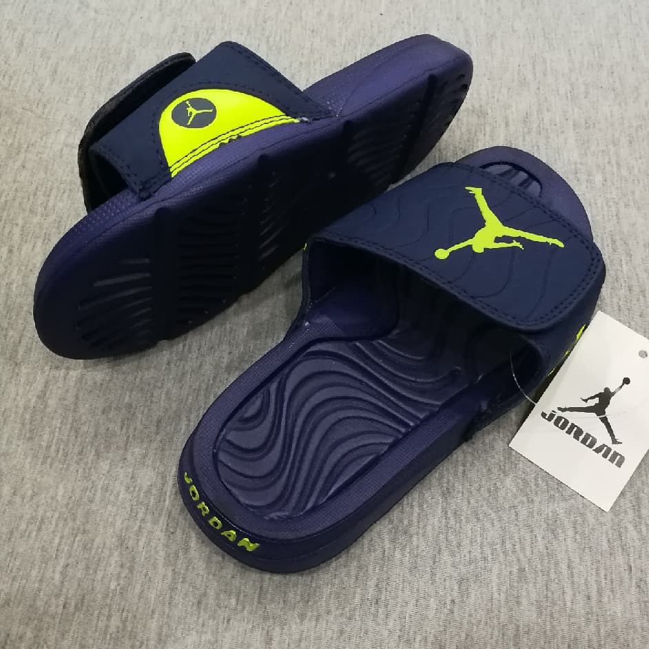 Latest store jordan slippers