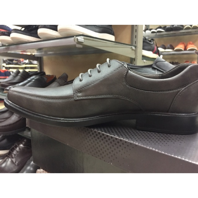 Salvatore on sale mann shoes