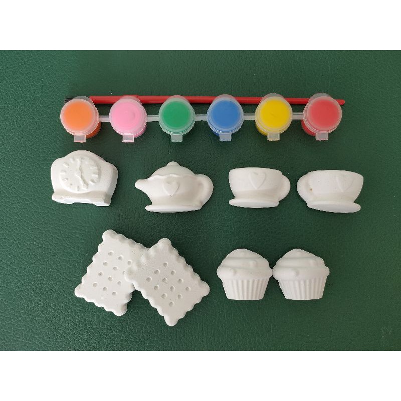 8 PCS MINI TEA SET PAINT YOUR OWN PLASTER TOYS IN POUCH PACKAGING