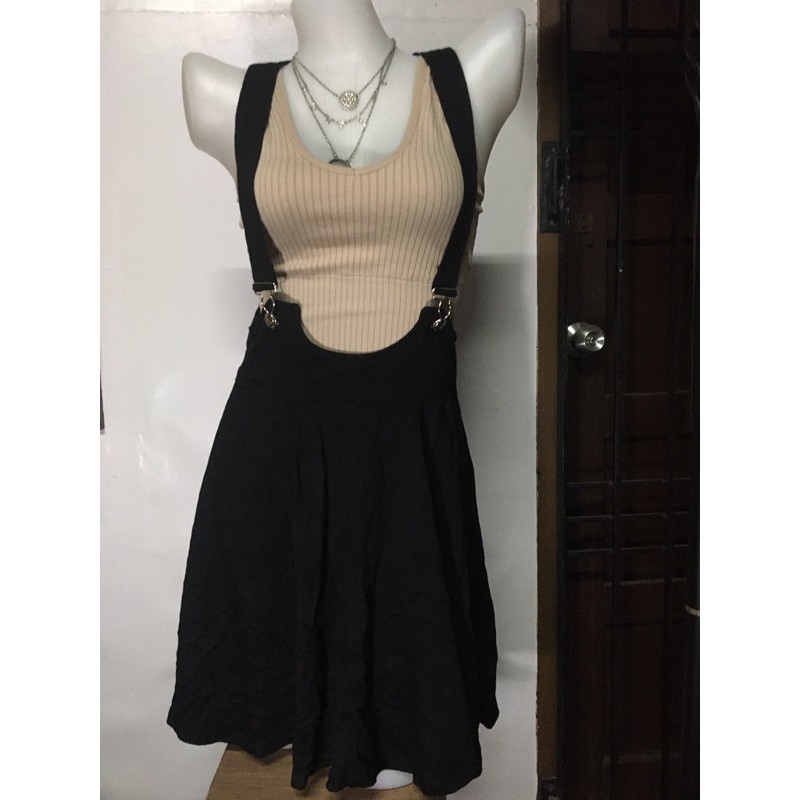 Jumper best sale skirt black