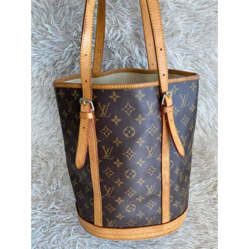 Louis Vuitton Bucket GM - Good or Bag