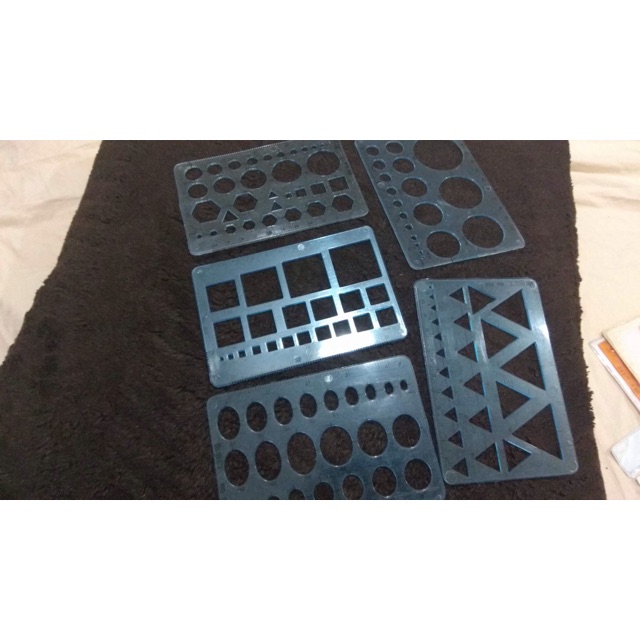 Plastic temple plate drawing circle, square, triangle | Shopee Philippines