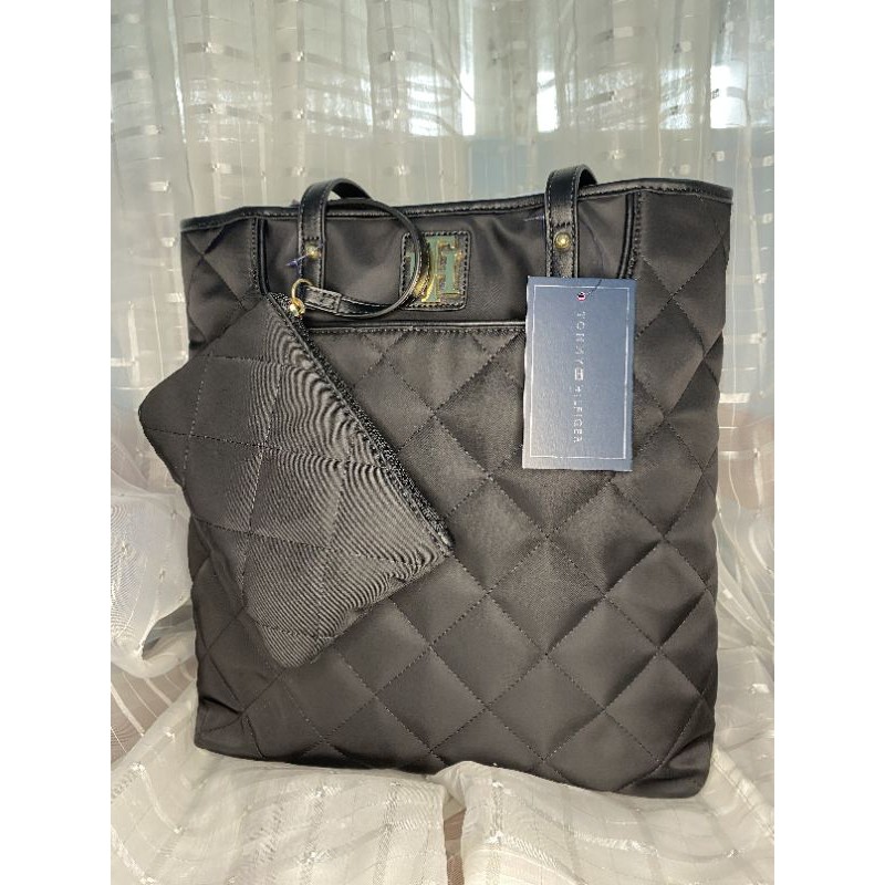 Tommy hilfiger deals quilted bag