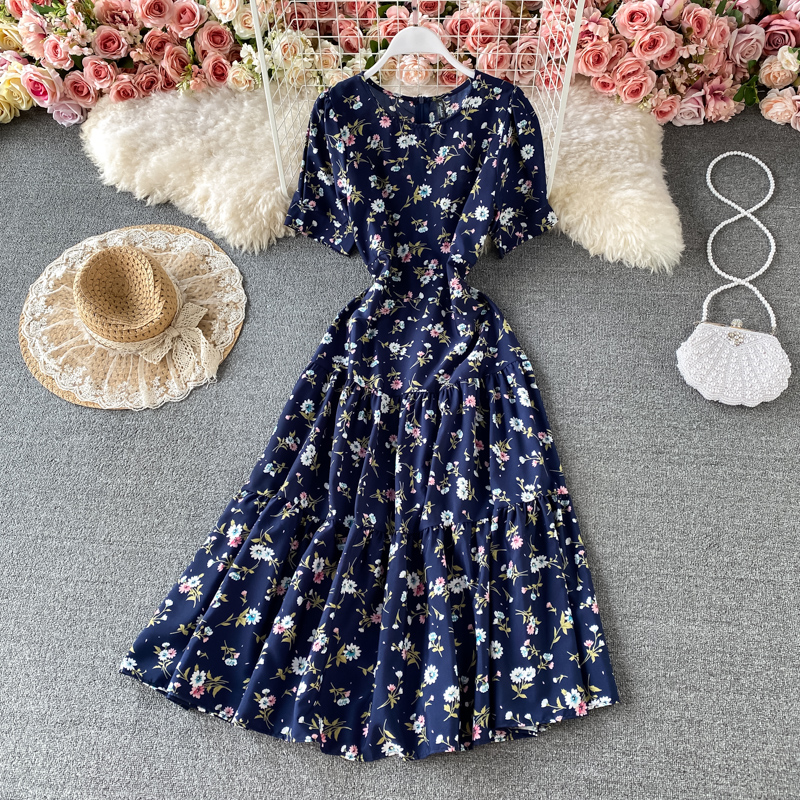 Retro on sale floral dress