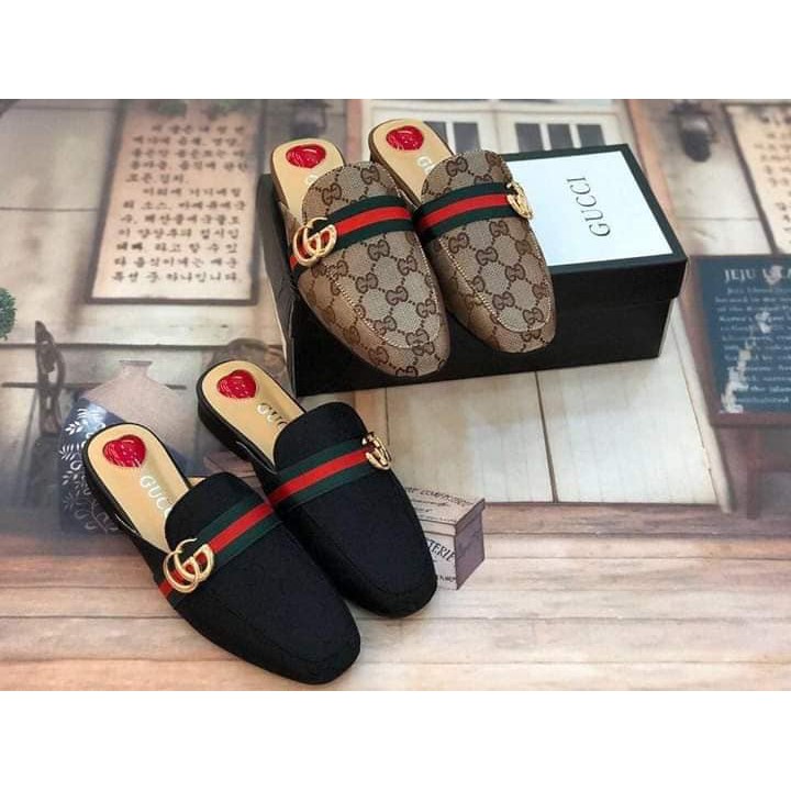 Gucci flat cheap sandals on sale