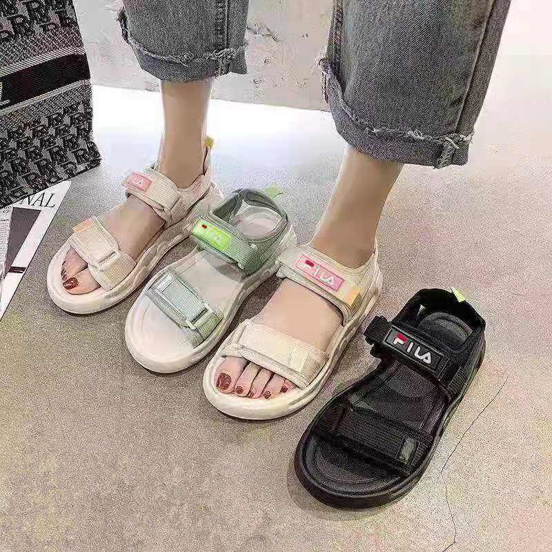 Fila sandals outfit hotsell