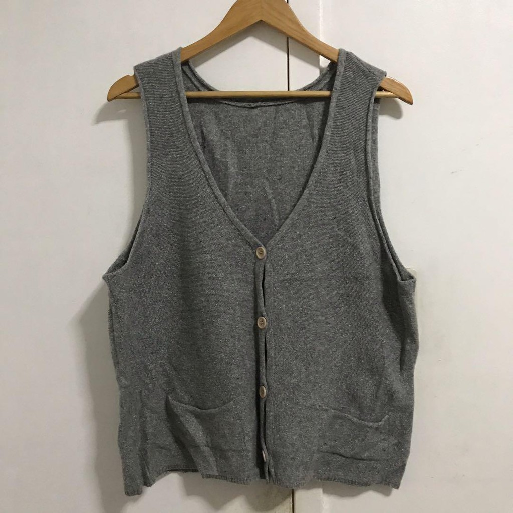 Gray Vest (Used - Mens) | Shopee Philippines