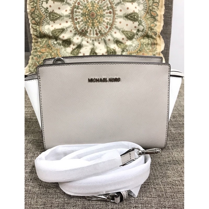 Michael Kors Selma Medium Messenger Bag Crossbody Cement Gray Cream