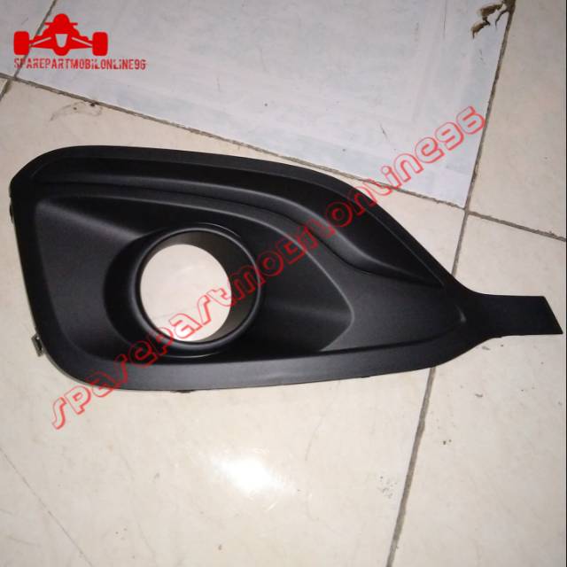 Suzuki Ertiga Fog Lamp Cover Cover Type 3 2015 2016 2017 2018 Original