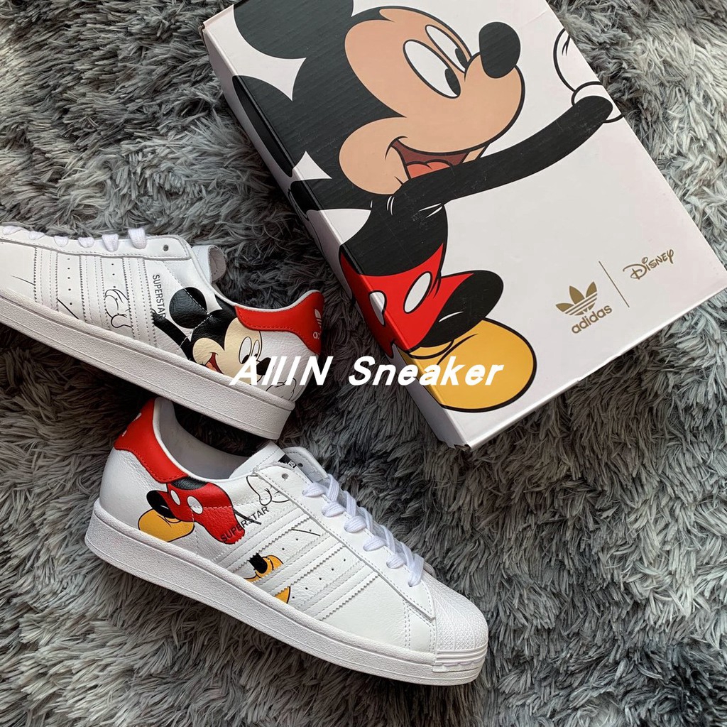 Adidas shoes discount mickey mouse