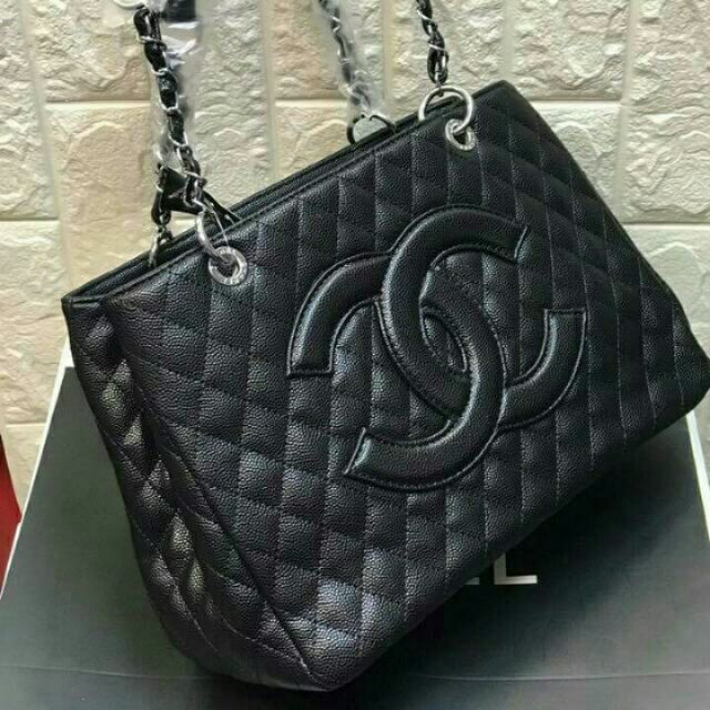 CHANEL GST (Caviar)