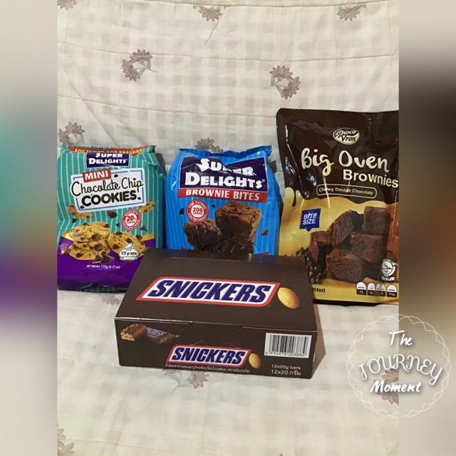 1 snickers 12x20g,(3) packs SD brownies,SD cookies,big oven pls do chat