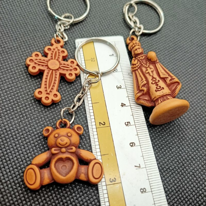 wood keychain bear,cross,sto.niño | Shopee Philippines
