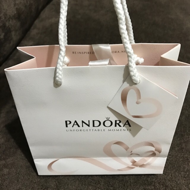 Pandora hot sale paper bag