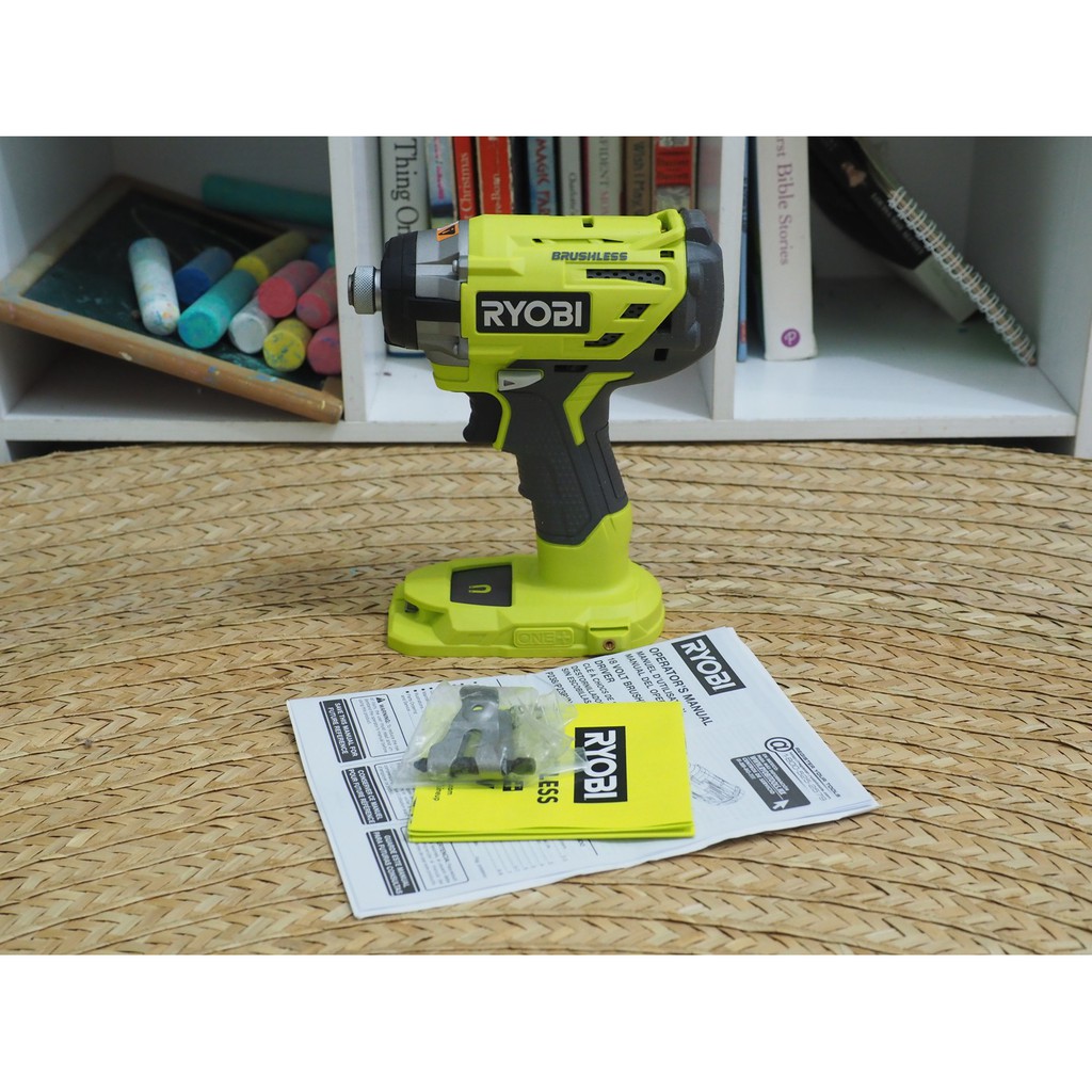 Ryobi p238 specs hot sale