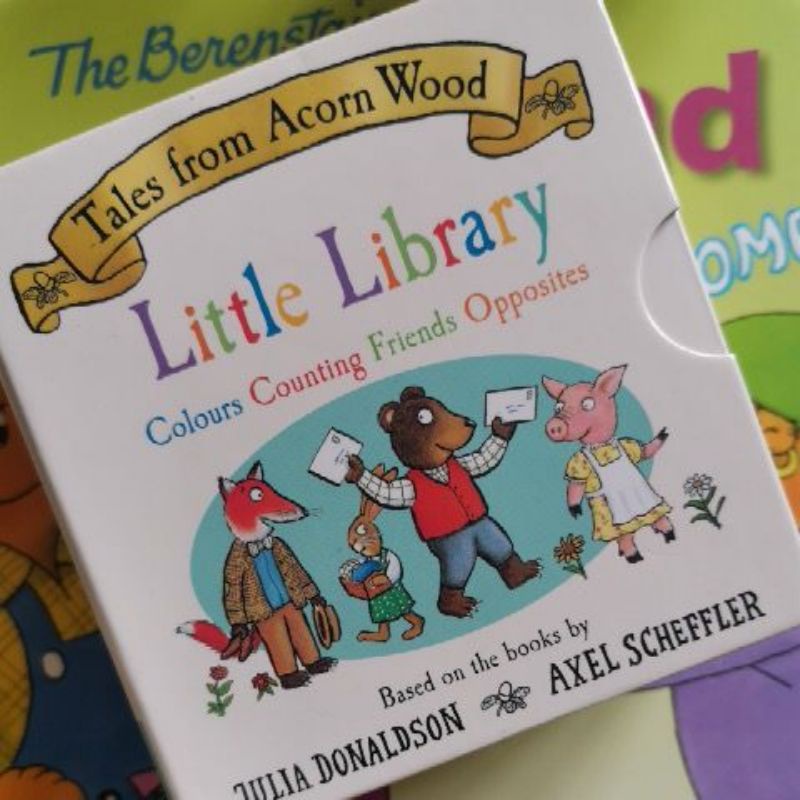 Little Library (Elmer, Hungry Caterpillar, Gruffalo, Peter Rabbit ...