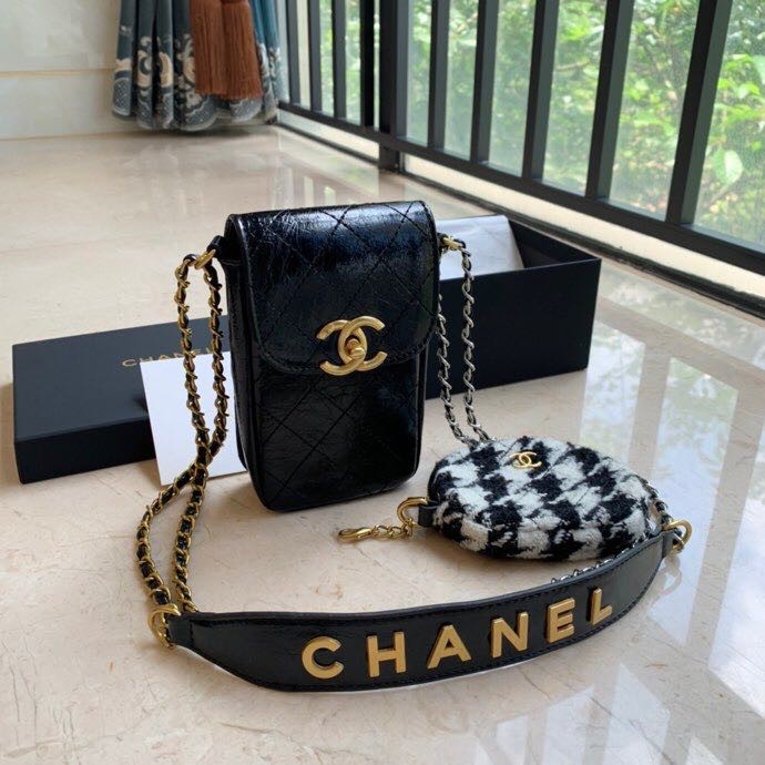 Chanel vip clearance gift sling bag