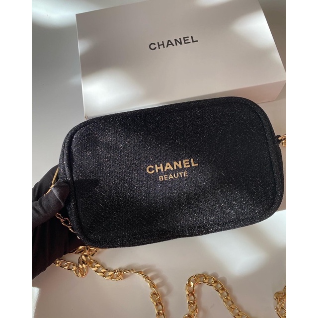 chanel beaute pouch