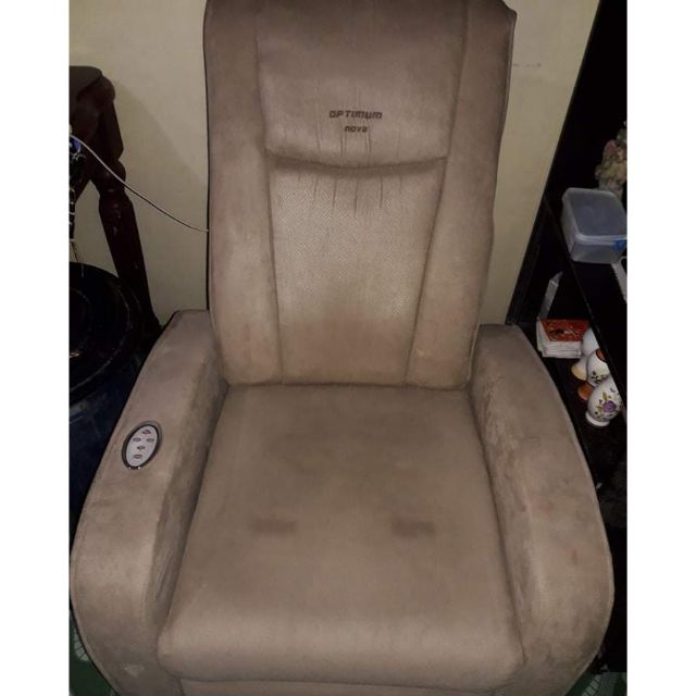 Optimum NOVA Massage Chair 2nd hand but its good as new and