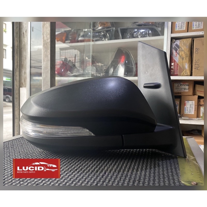 Side Mirror Toyota Innova 2016 2020 (with light, manual fold