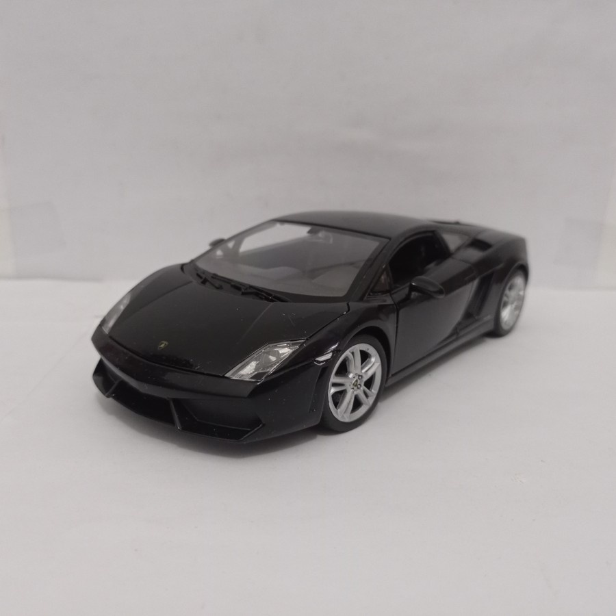 Diecast Car Gallardo LP5604 Black Welly 124 Scale