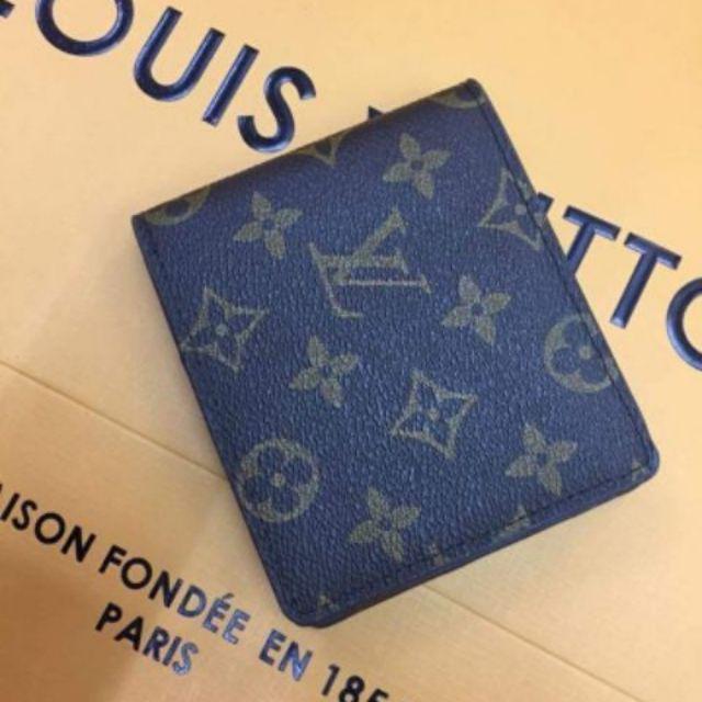 Pin by IG: CurlyByNature_ on Babe (Outfits)  Louis vuitton mens wallet, Louis  vuitton men, Louis vuitton wallet