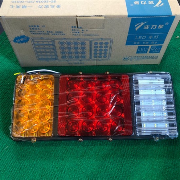 Small square 3-compartment led tail light (sd-2003a ) 24V | Shopee ...